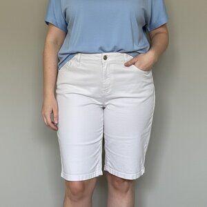 NYDJ White Bermuda Shorts Size 18